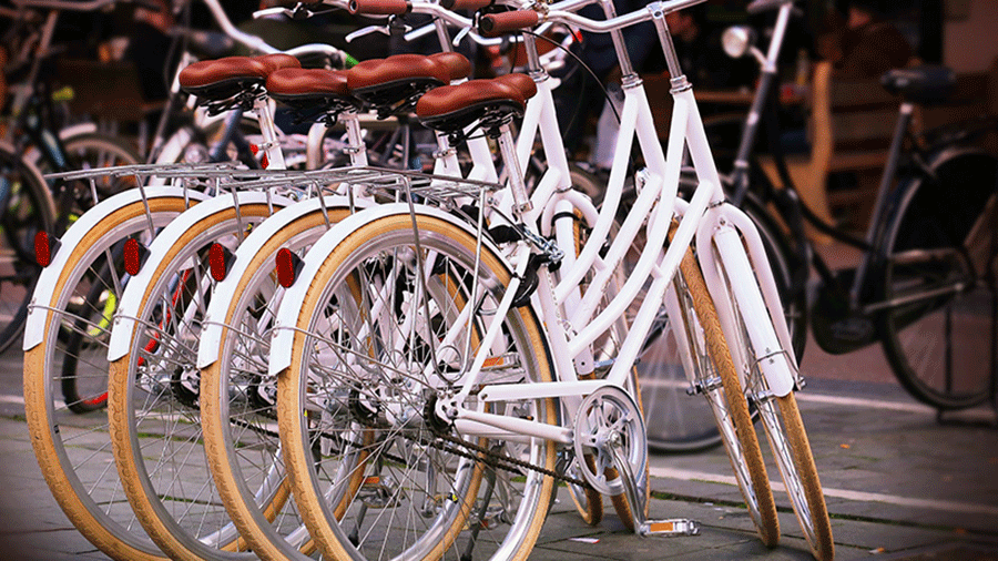 Commuters could save £100 a month by cycling to work