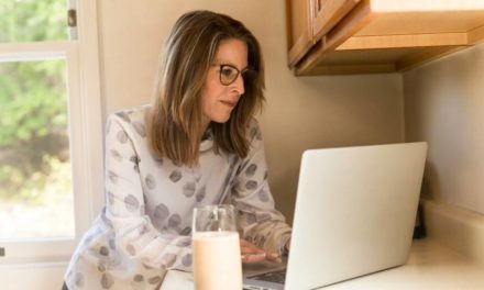 Female staff report lower happiness and motivation than men when remote working