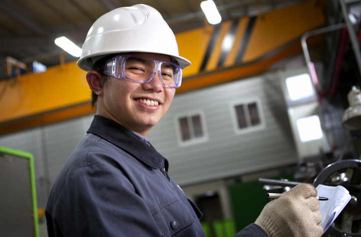 Skills shortage in manufacturing and supply chain industries intensifies jobs tipping point